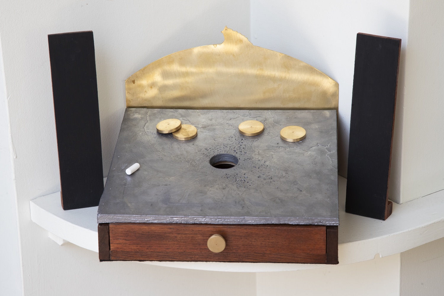 The Firle — a compact tabletop table