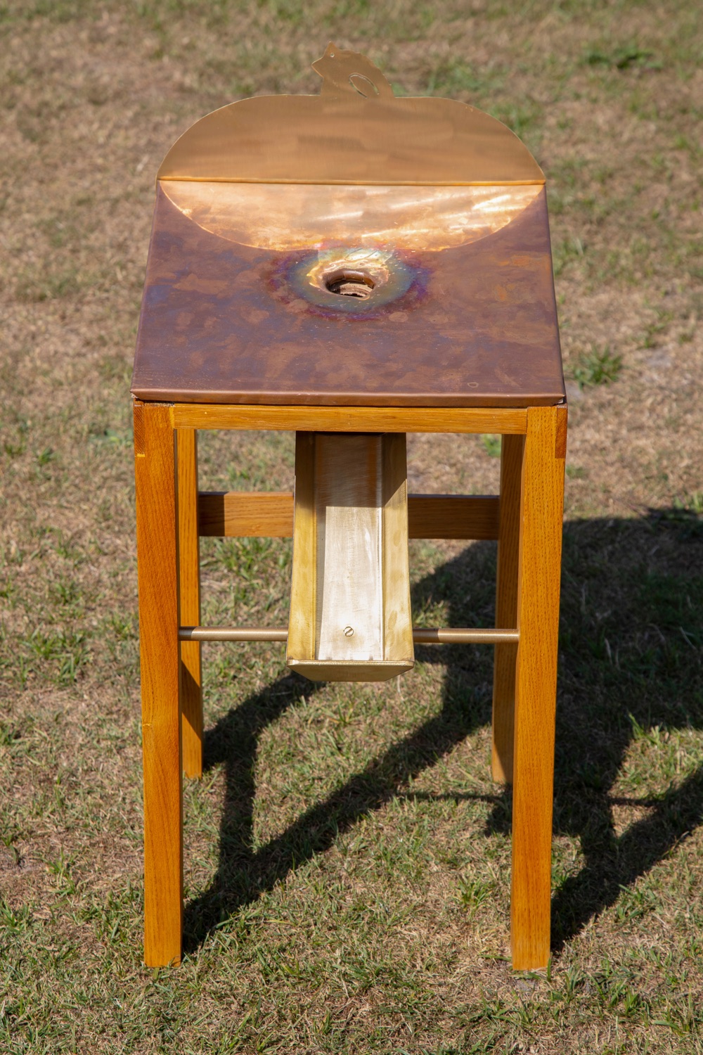 The Glynde — an oak Toad in the Hole table